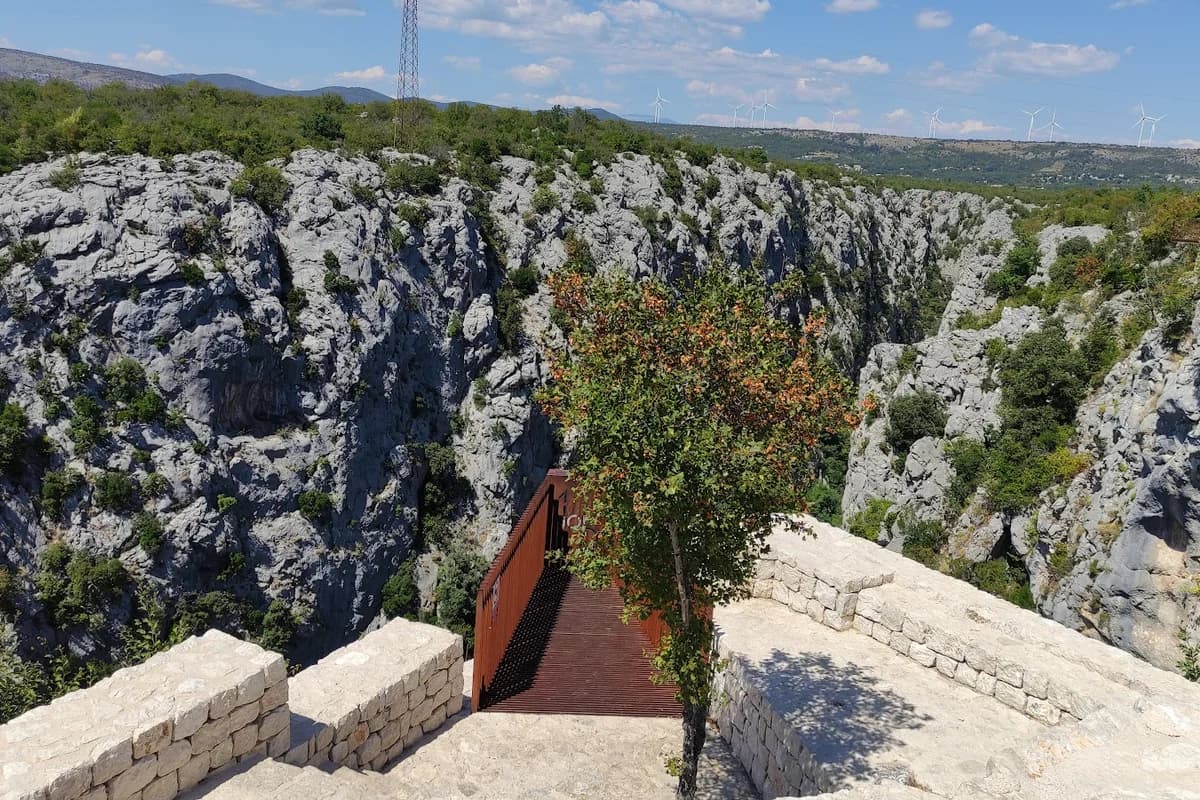 Vidikovac Firesquad survey point