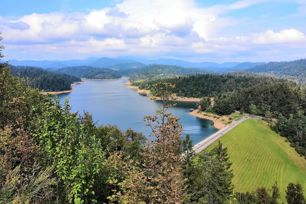Vidikovac Lokvarsko Jezero