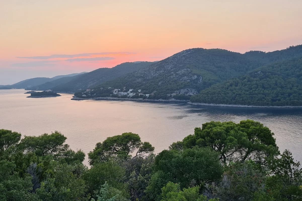 Vidikovac na rtu Križ (Vela Luka)