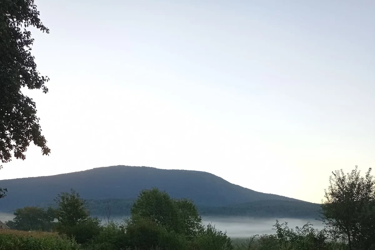 Željeznička stanica Lički Podhum