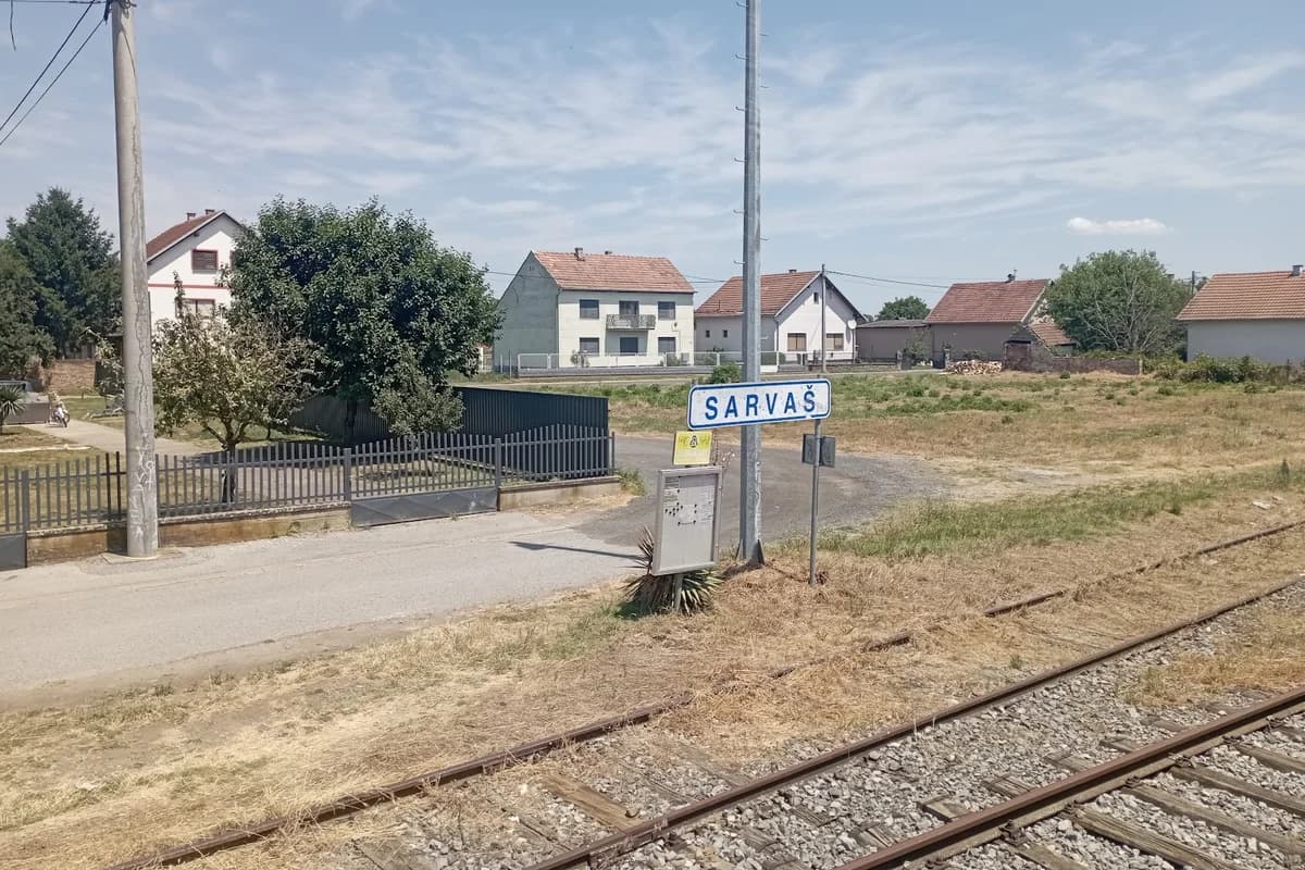 Željeznička stanica Sarvaš