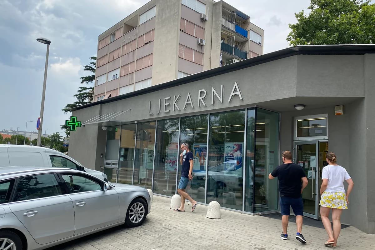 Ljekarna Donat (Dežurna)