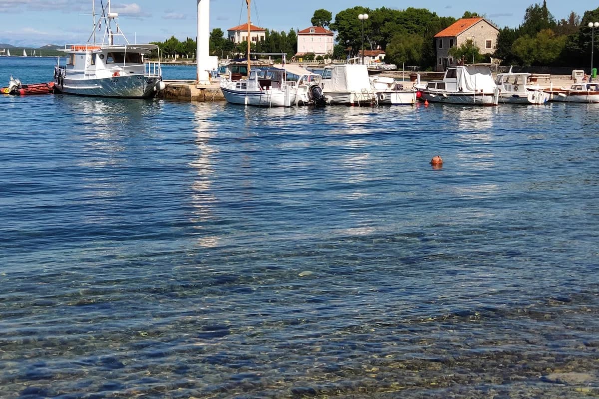 Trajektna luka Zlarin