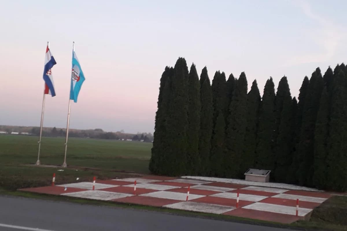 Željeznička stanica Vukovar-Borovo Naselje