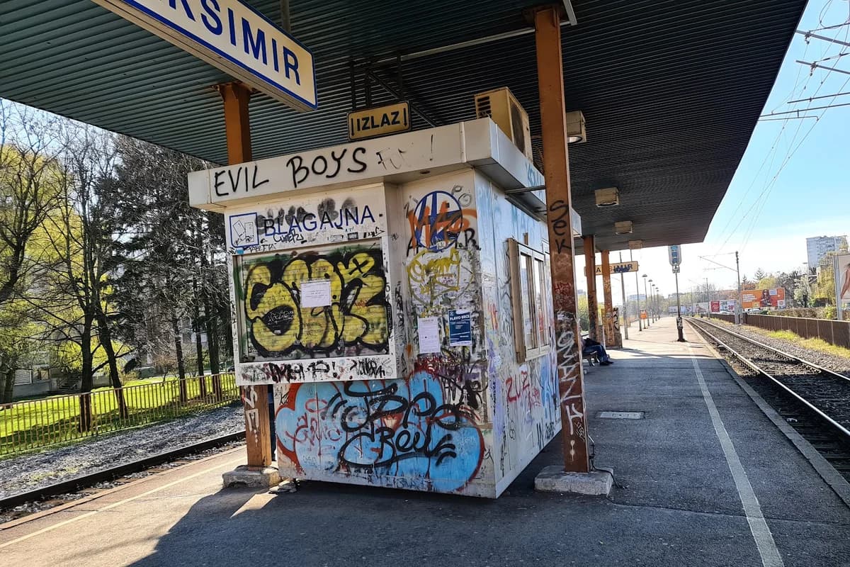 Željeznička stanica Maksimir