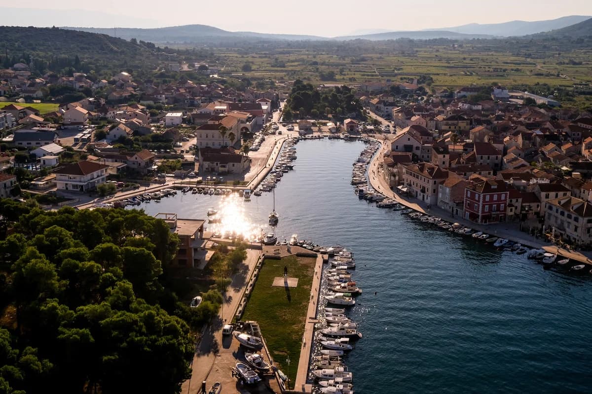 Marina Stari Grad