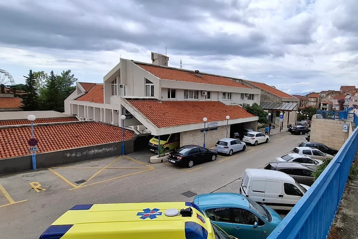 Zavod za hitnu medicinu Makarska
