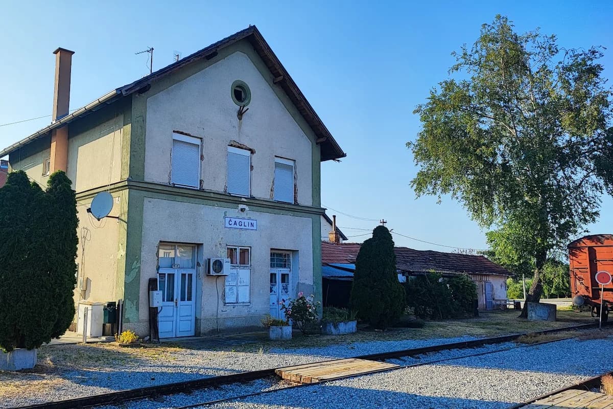 Željeznička stanica Čaglin
