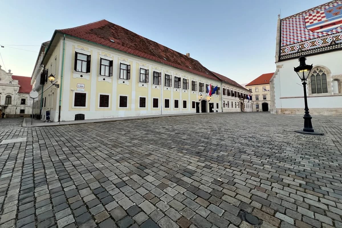 Banski dvori