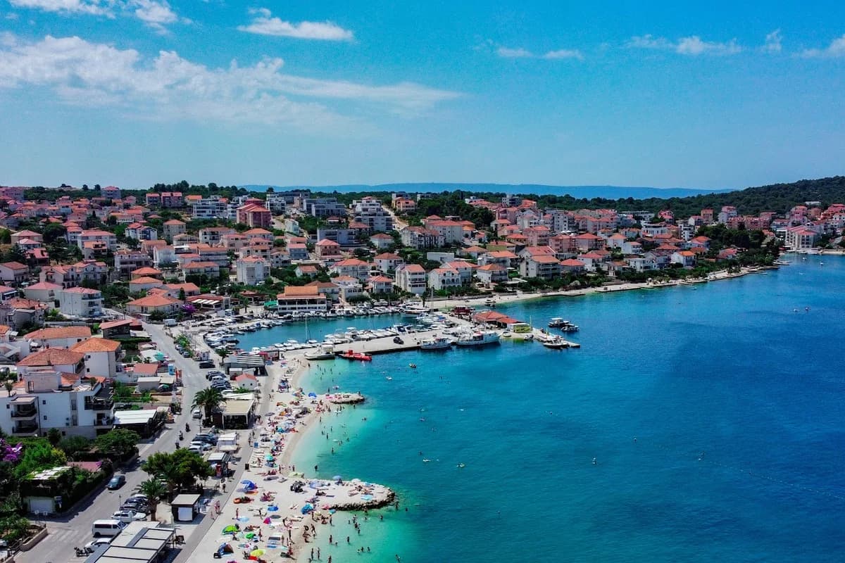 Plaža Okrug Gornji