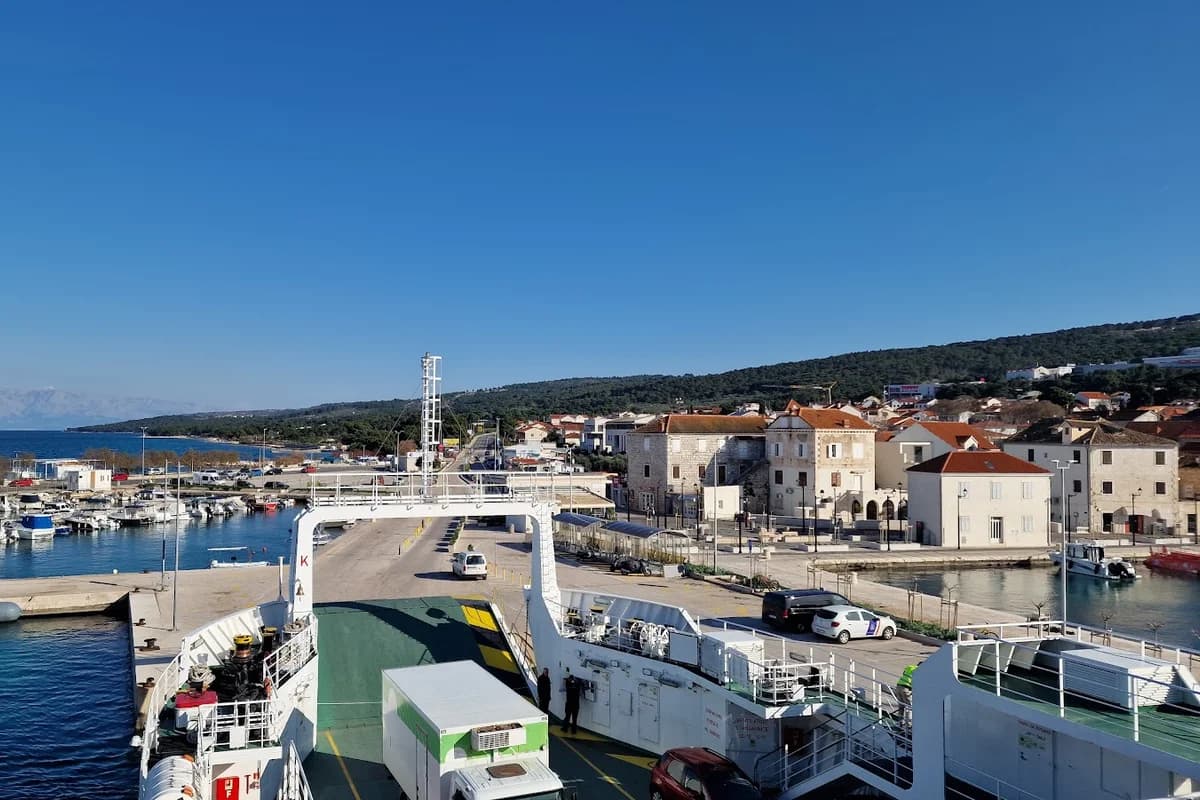 Trajektna luka Terminal za rasute terete