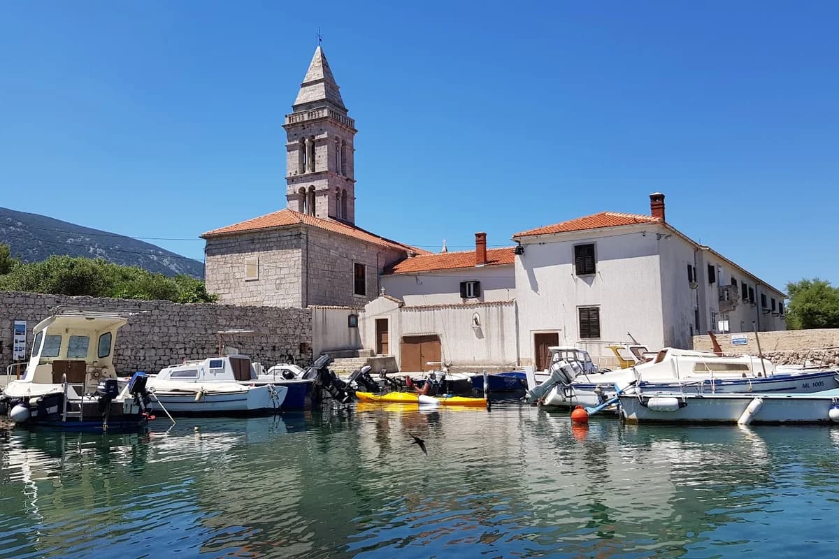 Marina Luka Nerezine