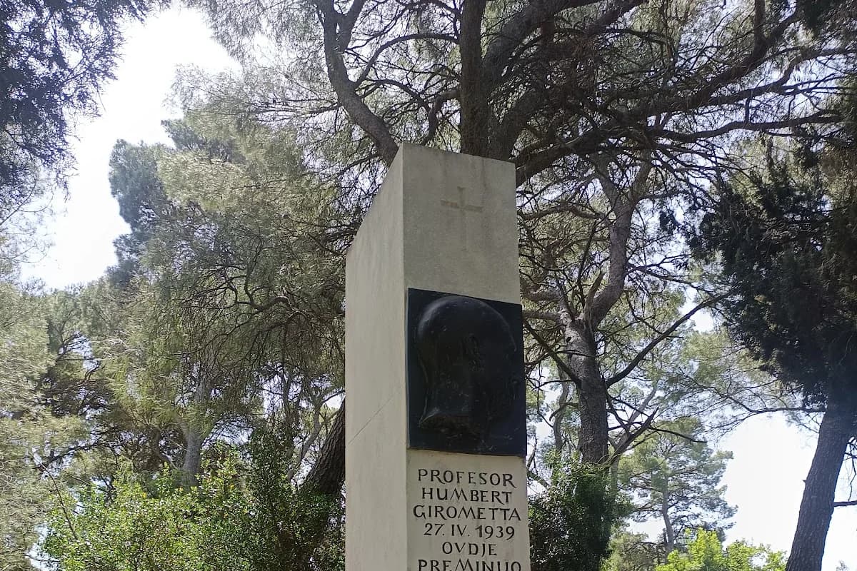 Spomenik Girometti