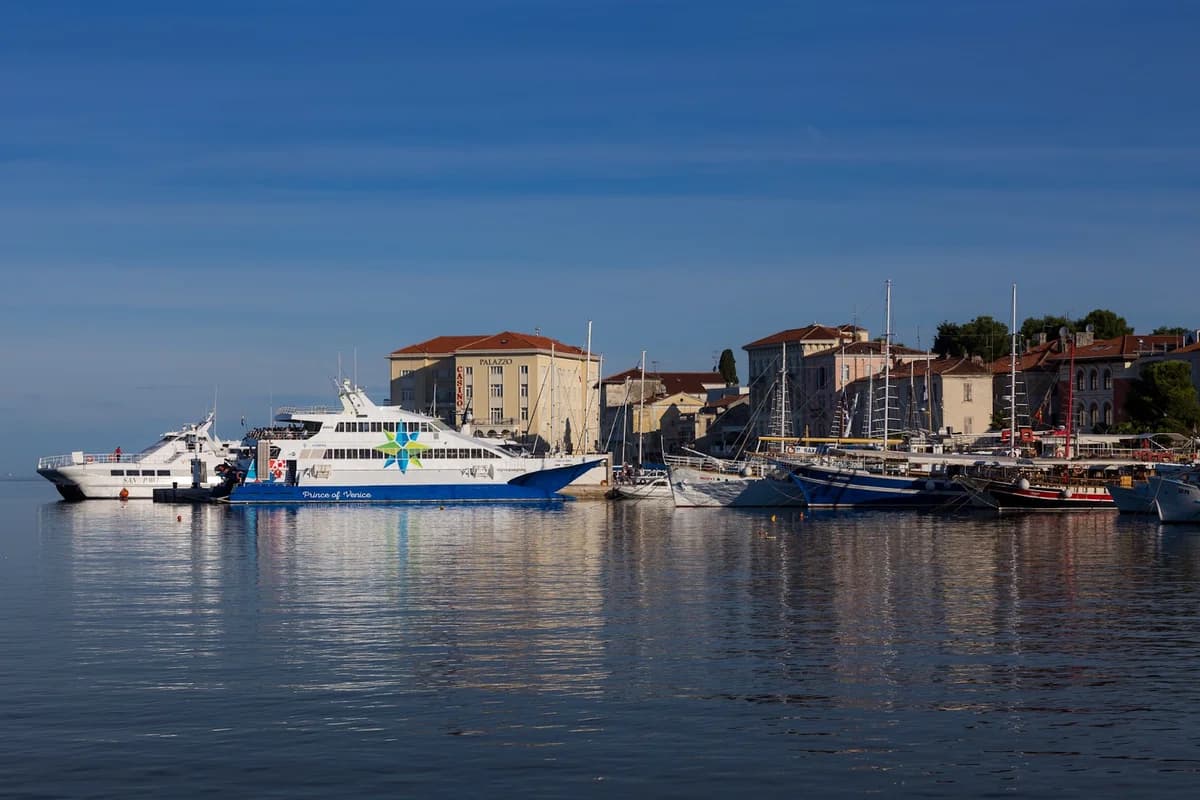 Trajektna luka Poreč