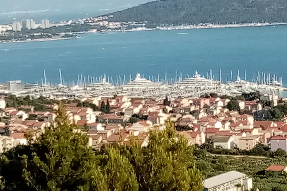 Željeznička stanica Kaštel Kambelovac