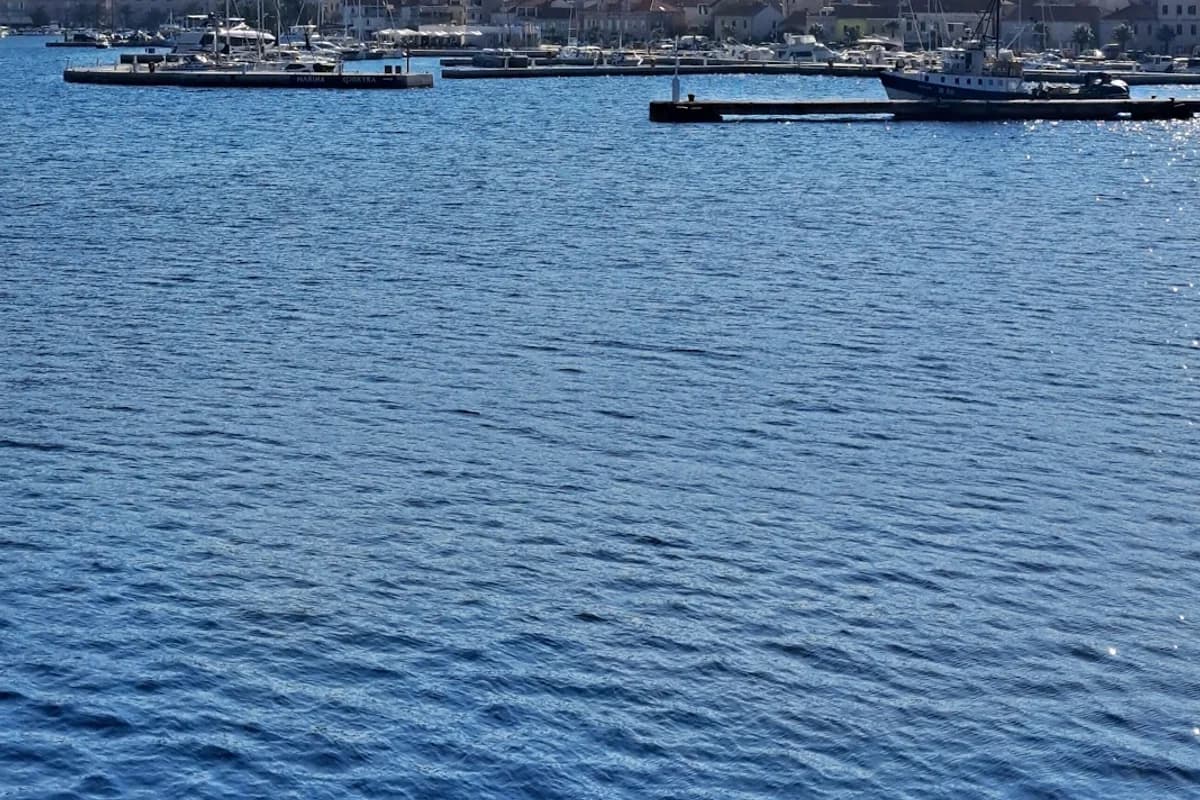 Trajektna luka Dominče (Korčula)