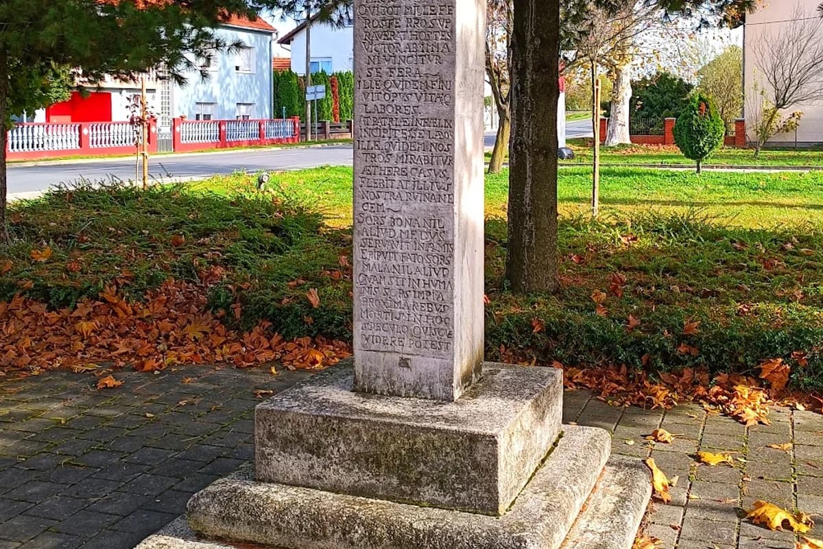 Spomenik Nikoli Zrinskom