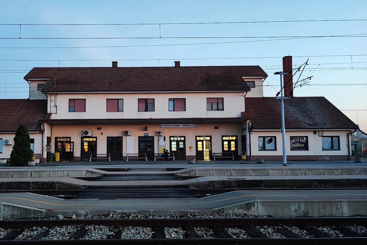 Željeznička stanica Strizivojna-Vrpolje