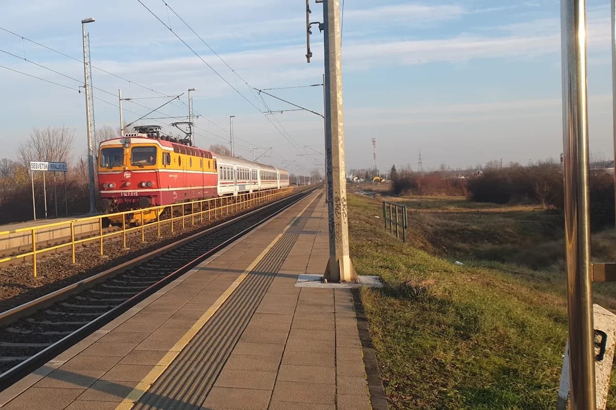 Željeznička stanica Sesvetski Kraljevec