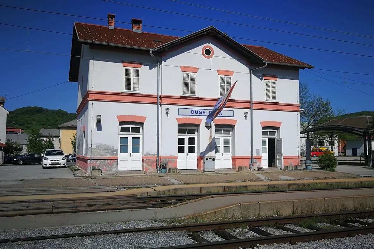 Željeznička stanica Duga Resa