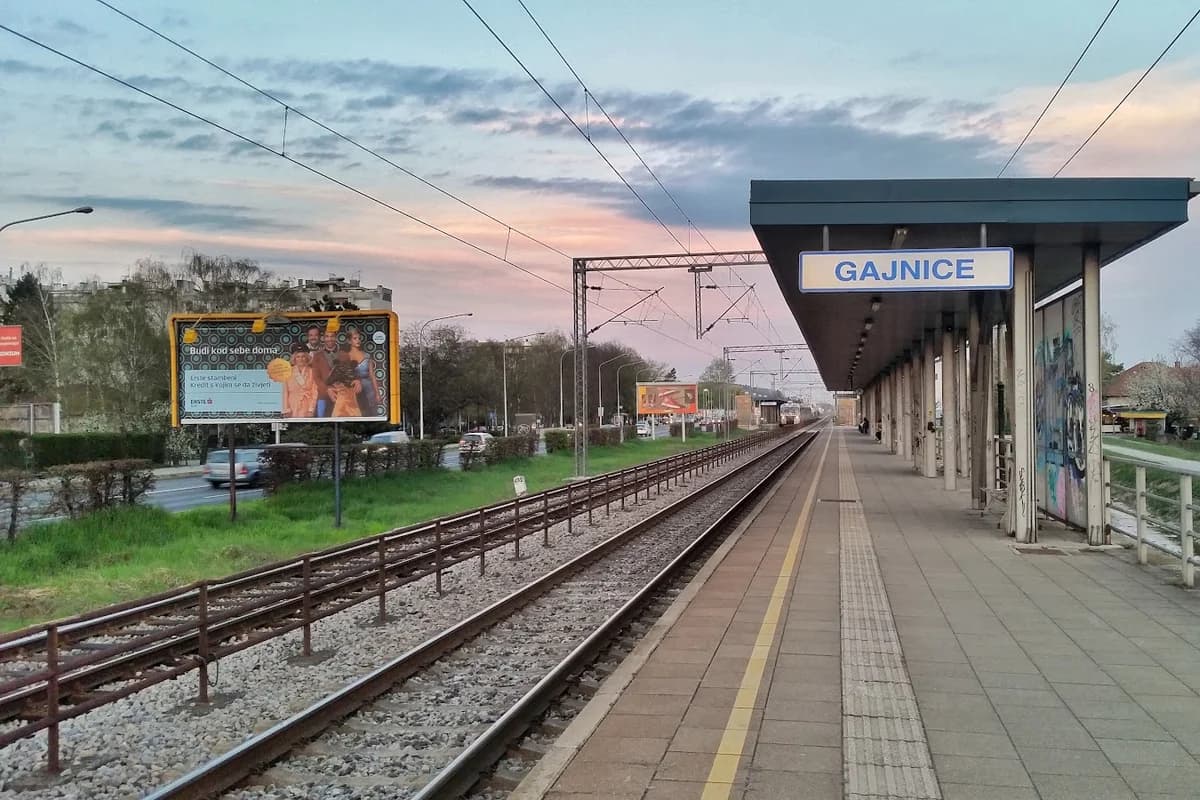 Željeznička stanica Gajnice