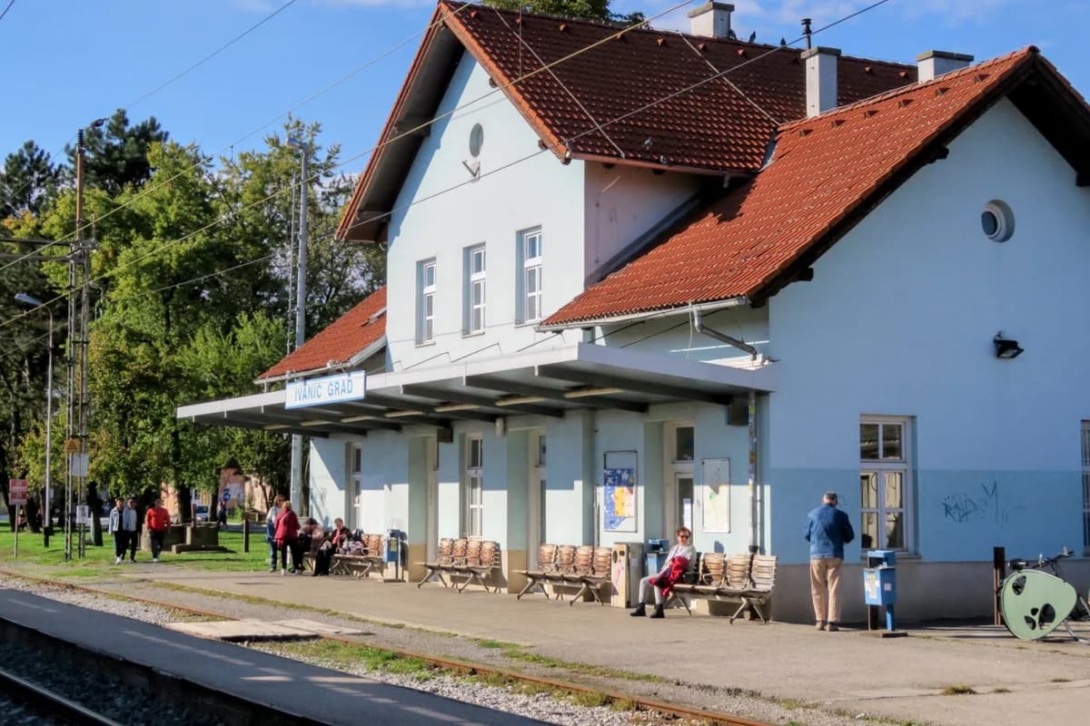Željeznička stanica Ivanić Grad