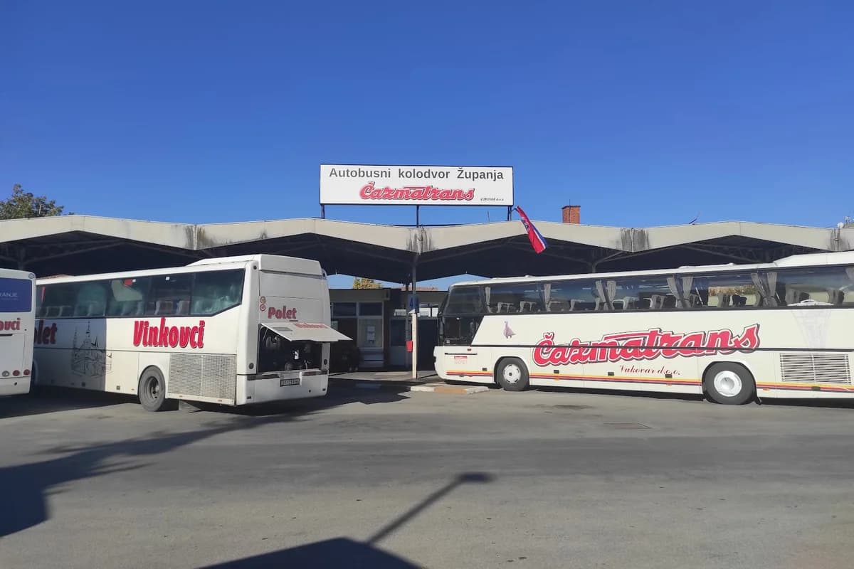 Autobusni kolodvor Županja