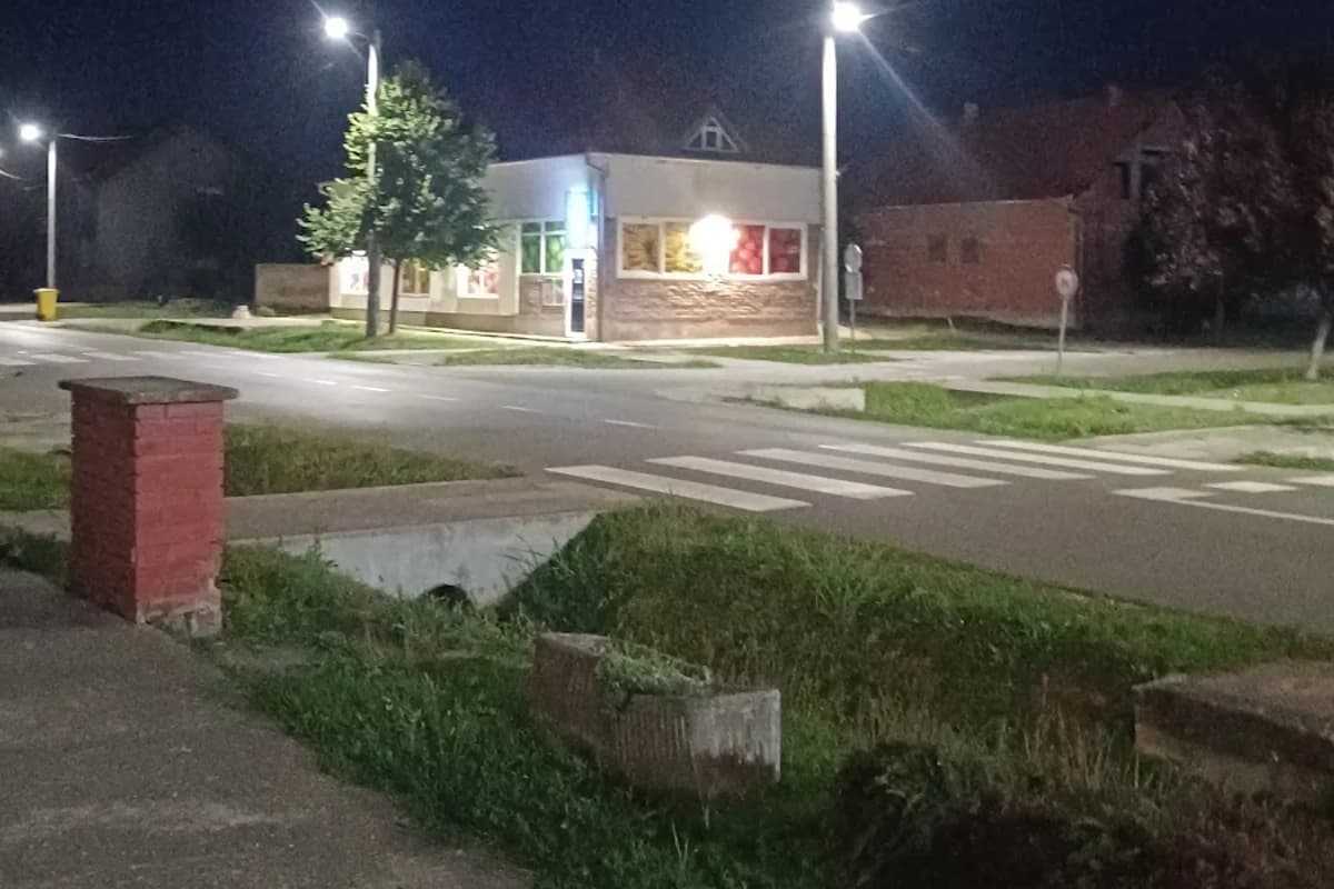 Željeznička stanica Novi Jankovci