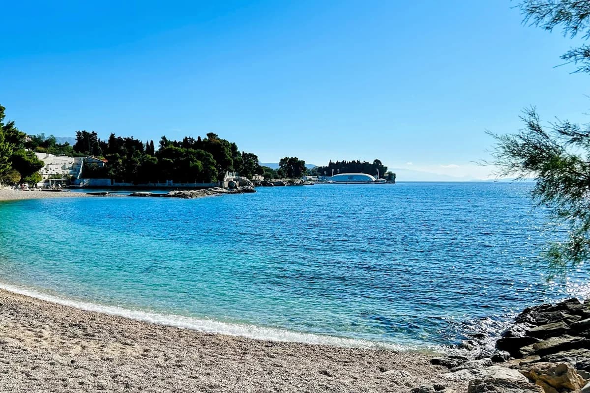 Plaža Obojena