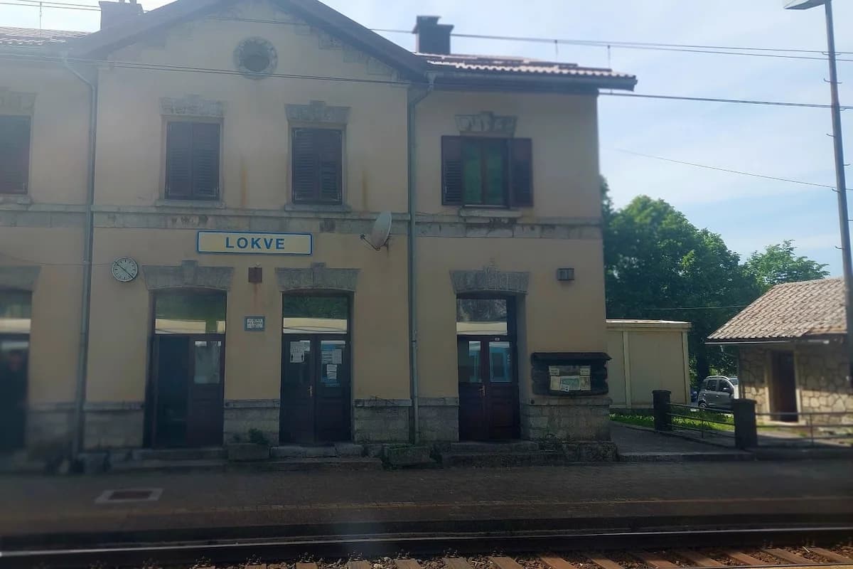 Željeznička stanica Lokve